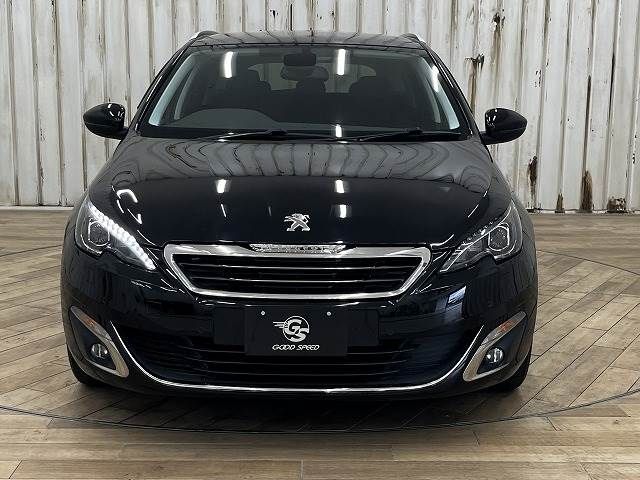 Peugeot 308 2015-03 17680-15