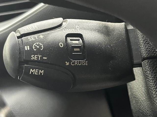 Peugeot 308 2015-03 17680-10