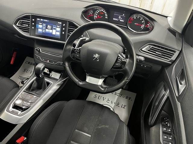 Peugeot 308 2015-03 17680-3