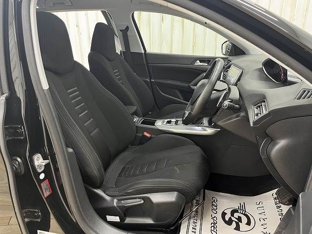 Peugeot 308 2015-03 17680-5