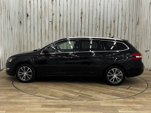 Peugeot 308 2015-03 17680-17