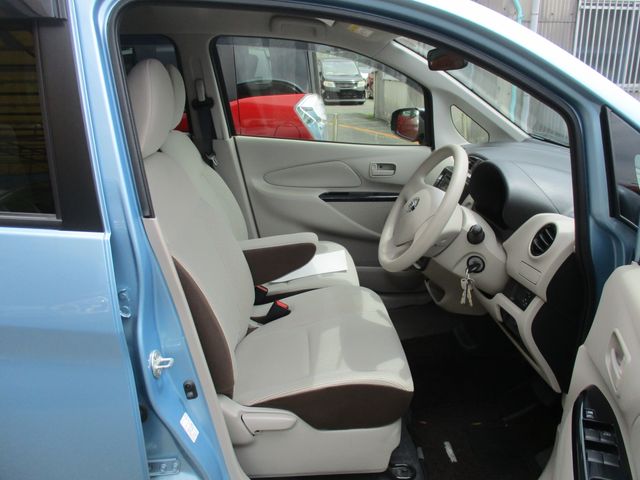 Nissan DAYZ 2018-03 8594-17