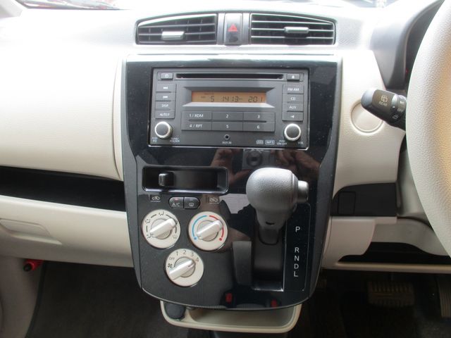 Nissan DAYZ 2018-03 8594-5