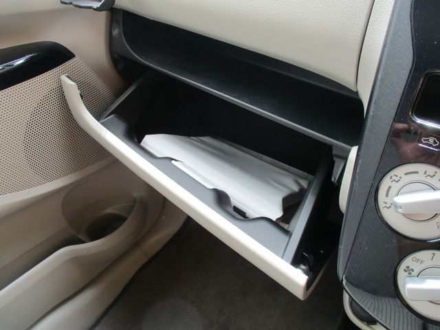 Nissan DAYZ 2018-03 8594-13