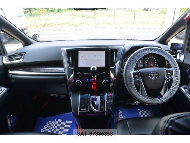 Toyota ALPHARD 2020-08 299608-6