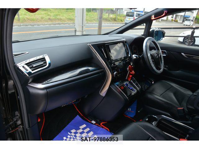 Toyota ALPHARD 2020-08 299608-14
