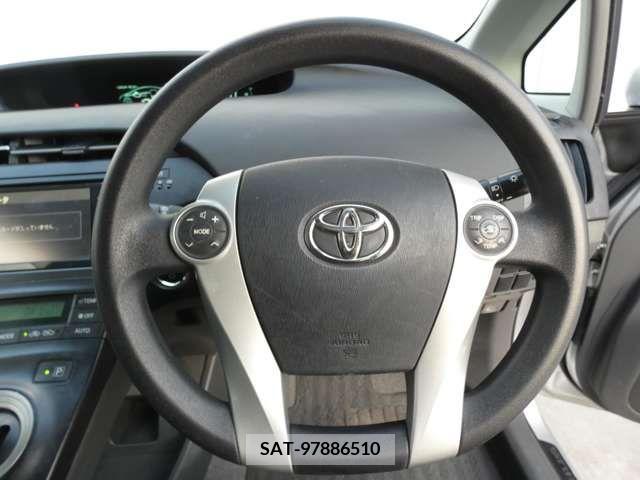 Toyota PRIUS 2011-06 366643-12