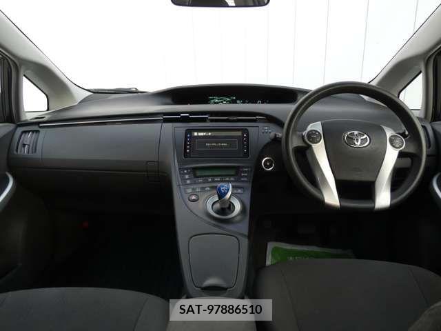 Toyota PRIUS 2011-06 366643-4