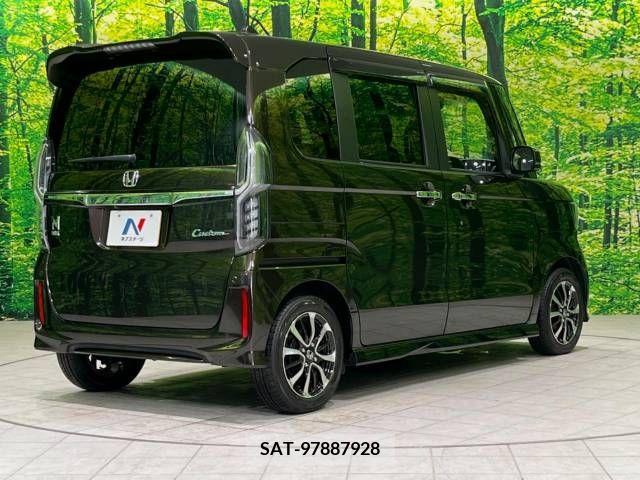 Honda N BOX CUSTOM 2017-08 256675-17