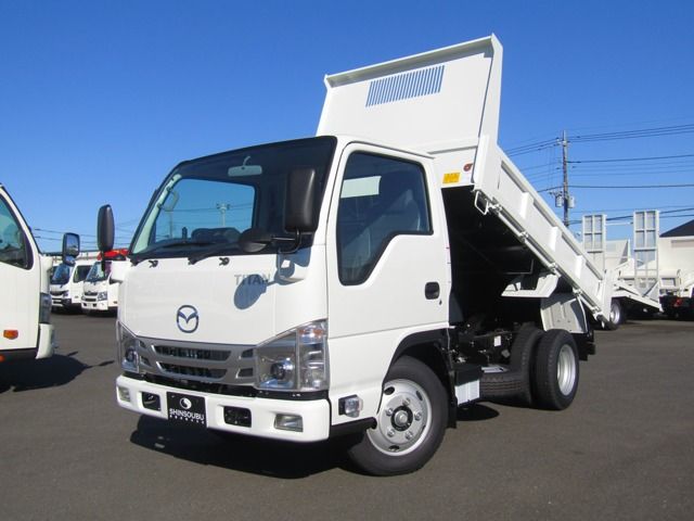 Mazda TITAN 2023-08 20794-0