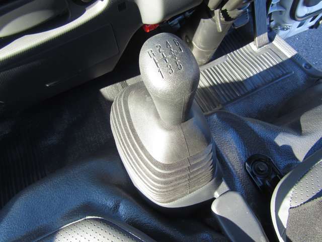 Mazda TITAN 2023-08 20794-15