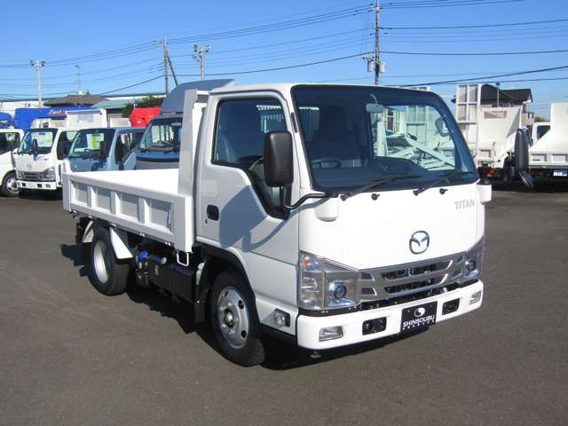 Mazda TITAN 2023-08 20794-2