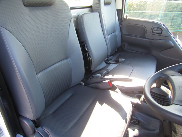 Mazda TITAN 2023-08 20794-21