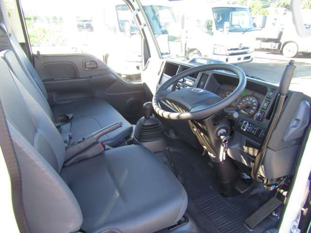 Mazda TITAN 2023-08 20794-11