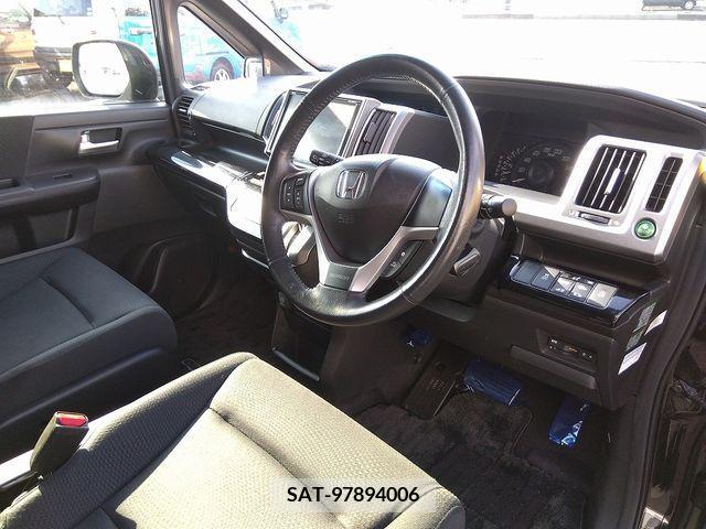 Honda e 2013-02 223269-16