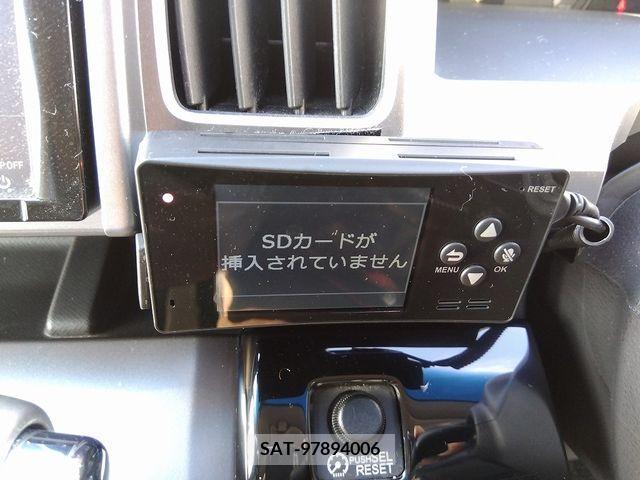 Honda e 2013-02 223269-10