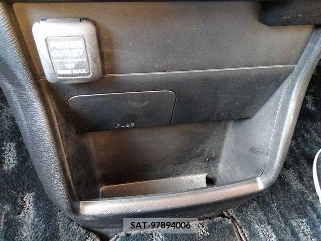 Honda e 2013-02 223269-14