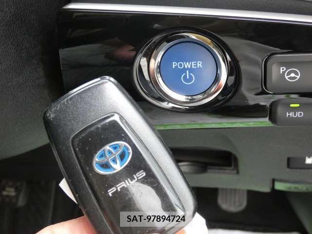 Toyota PRIUS 2016-07 322536-12