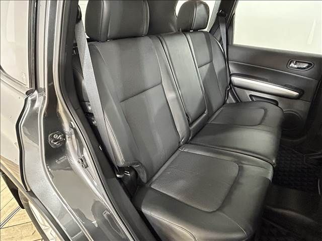 Nissan X-TRAIL 2009-12 185533-9