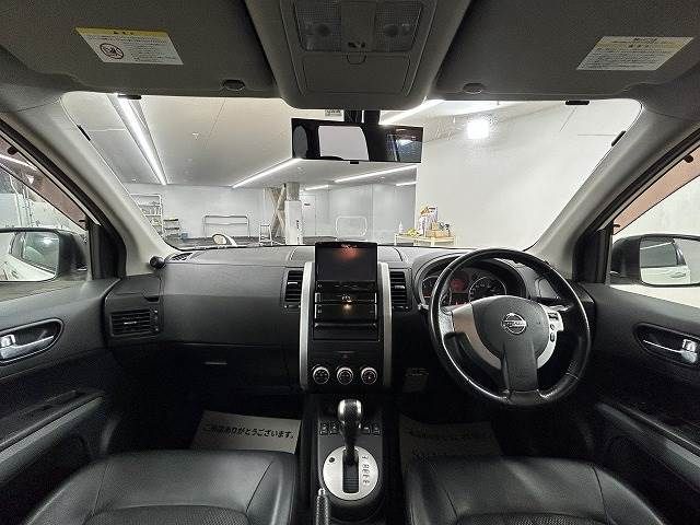 Nissan X-TRAIL 2009-12 185533-1