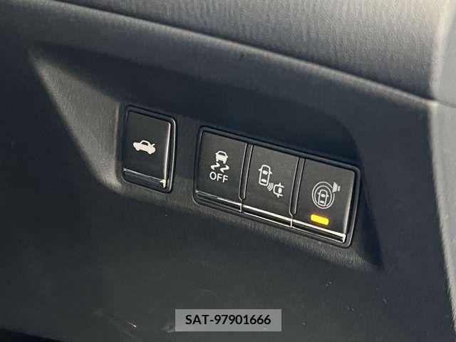 Nissan FUGA HYBRID 2015-07 270697-19
