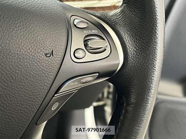 Nissan FUGA HYBRID 2015-07 270697-18