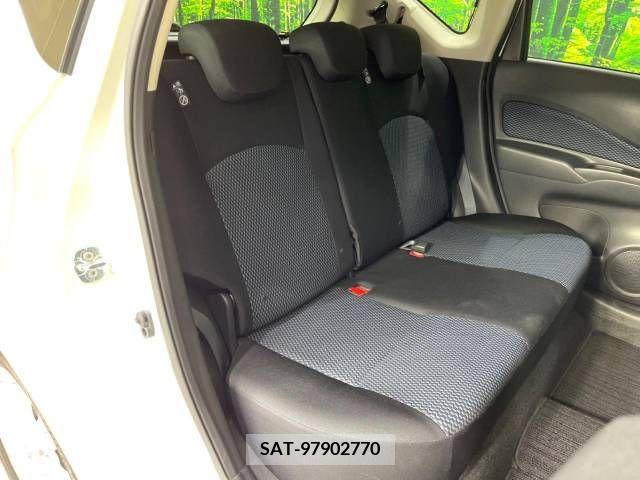 Nissan NOTE 2014-09 365408-8