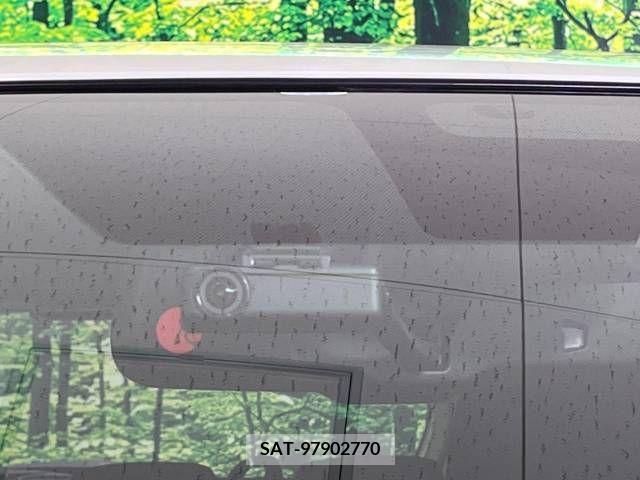 Nissan NOTE 2014-09 365408-5