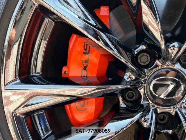 Lexus IS 2022-05 275399-5