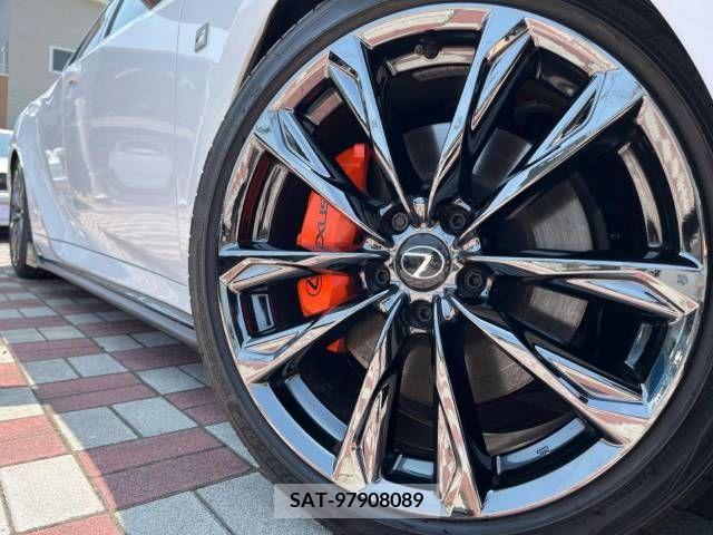 Lexus IS 2022-05 275399-13