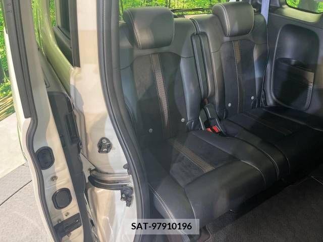 Honda N BOX CUSTOM 2018-01 244722-9