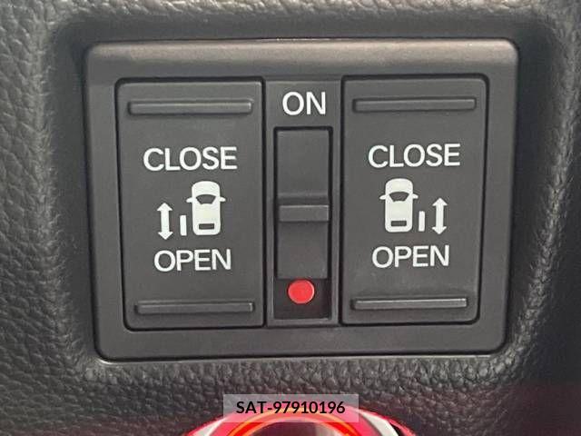 Honda N BOX CUSTOM 2018-01 244722-6