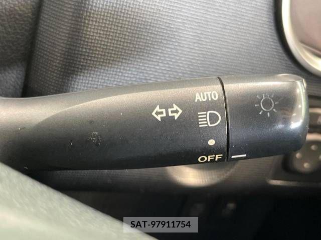 Toyota SPADE 2014-05 337772-4