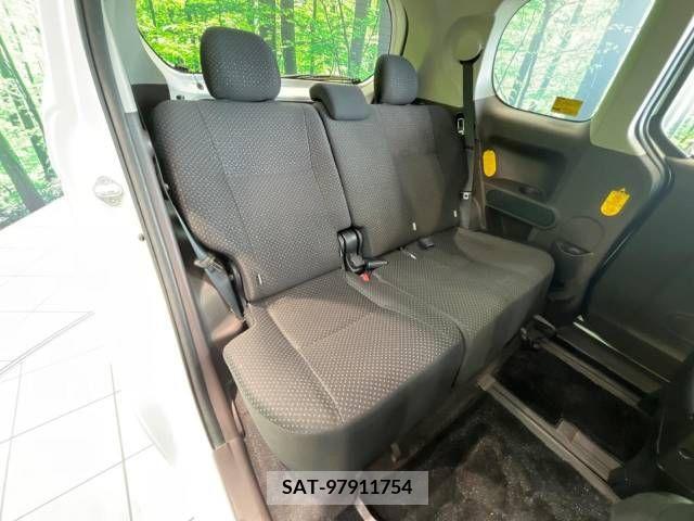 Toyota SPADE 2014-05 337772-9
