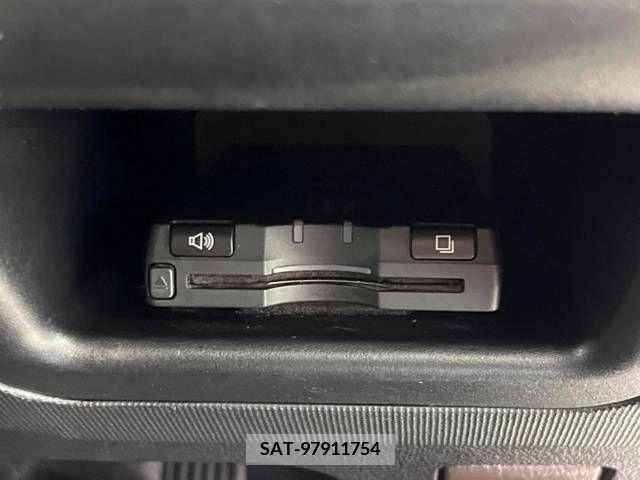 Toyota SPADE 2014-05 337772-7