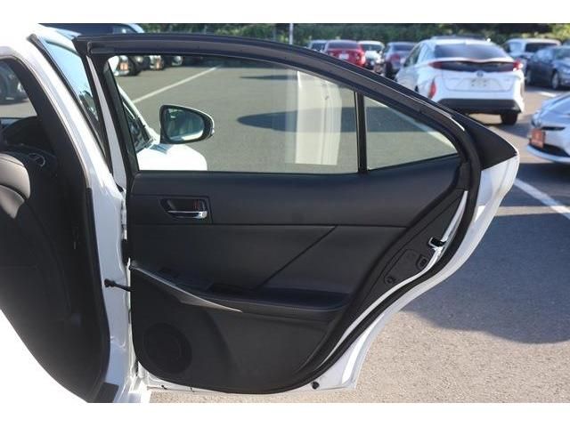 Lexus IS 2013-08 5996-10