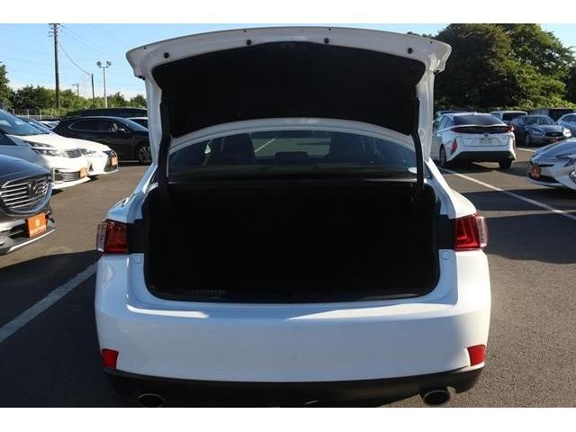Lexus IS 2013-08 5996-11