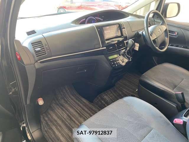Toyota ESTIMA 2013-12 328889-5