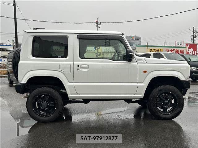 Suzuki JIMNY 2021-08 213710-13