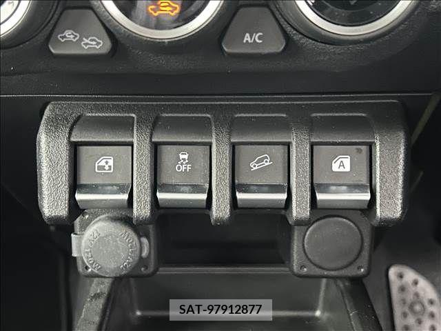 Suzuki JIMNY 2021-08 213710-8