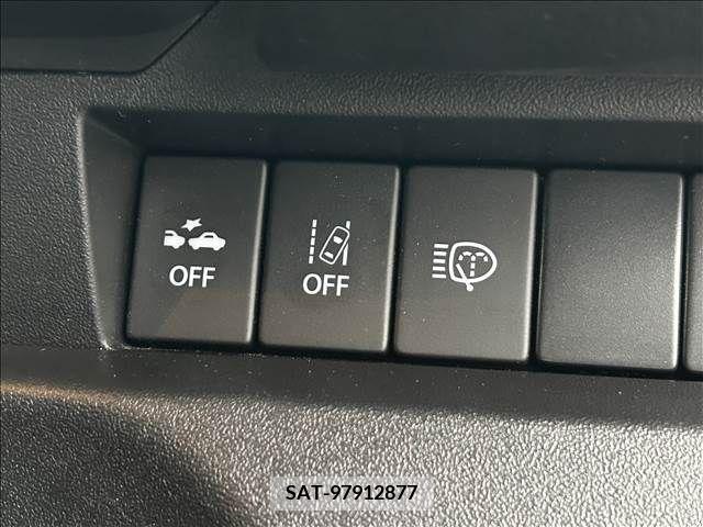 Suzuki JIMNY 2021-08 213710-4