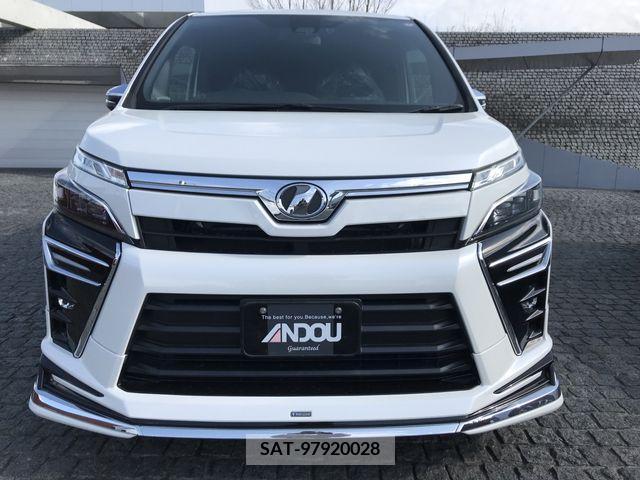 Toyota VOXY 2018-02 217753-5