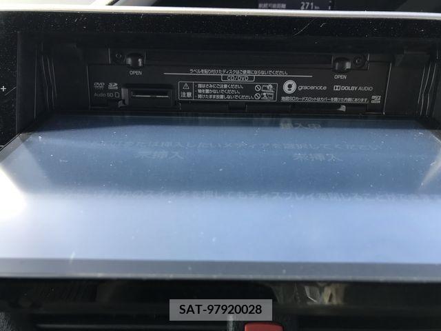 Toyota VOXY 2018-02 217753-15