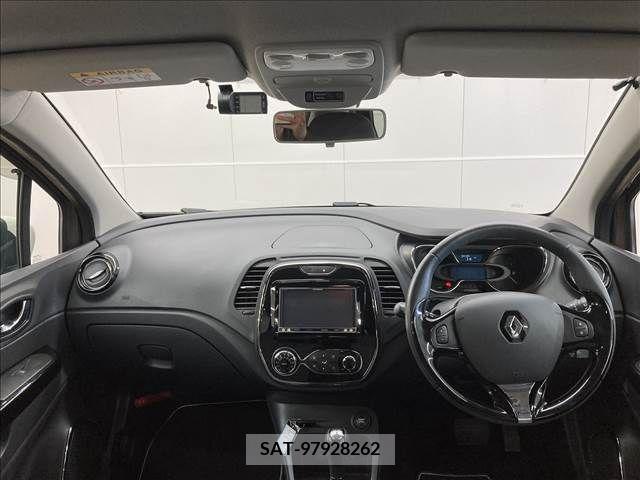 Renault CAPTUR 2014-06 316954-1