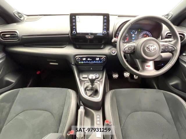 Toyota YARIS 2021-07 333065-1