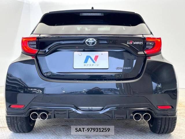 Toyota YARIS 2021-07 333065-13