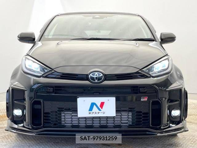 Toyota YARIS 2021-07 333065-12
