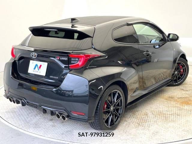 Toyota YARIS 2021-07 333065-15