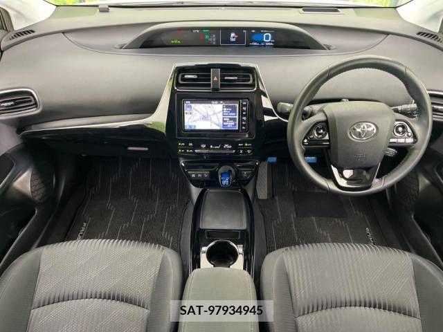 Toyota PRIUS 2019-11 281756-1