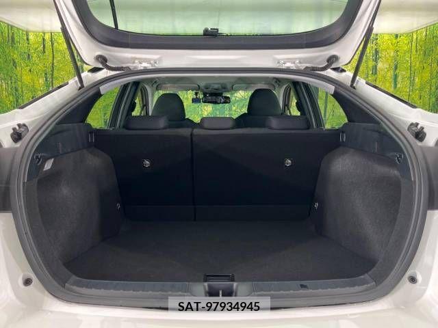 Toyota PRIUS 2019-11 281756-10